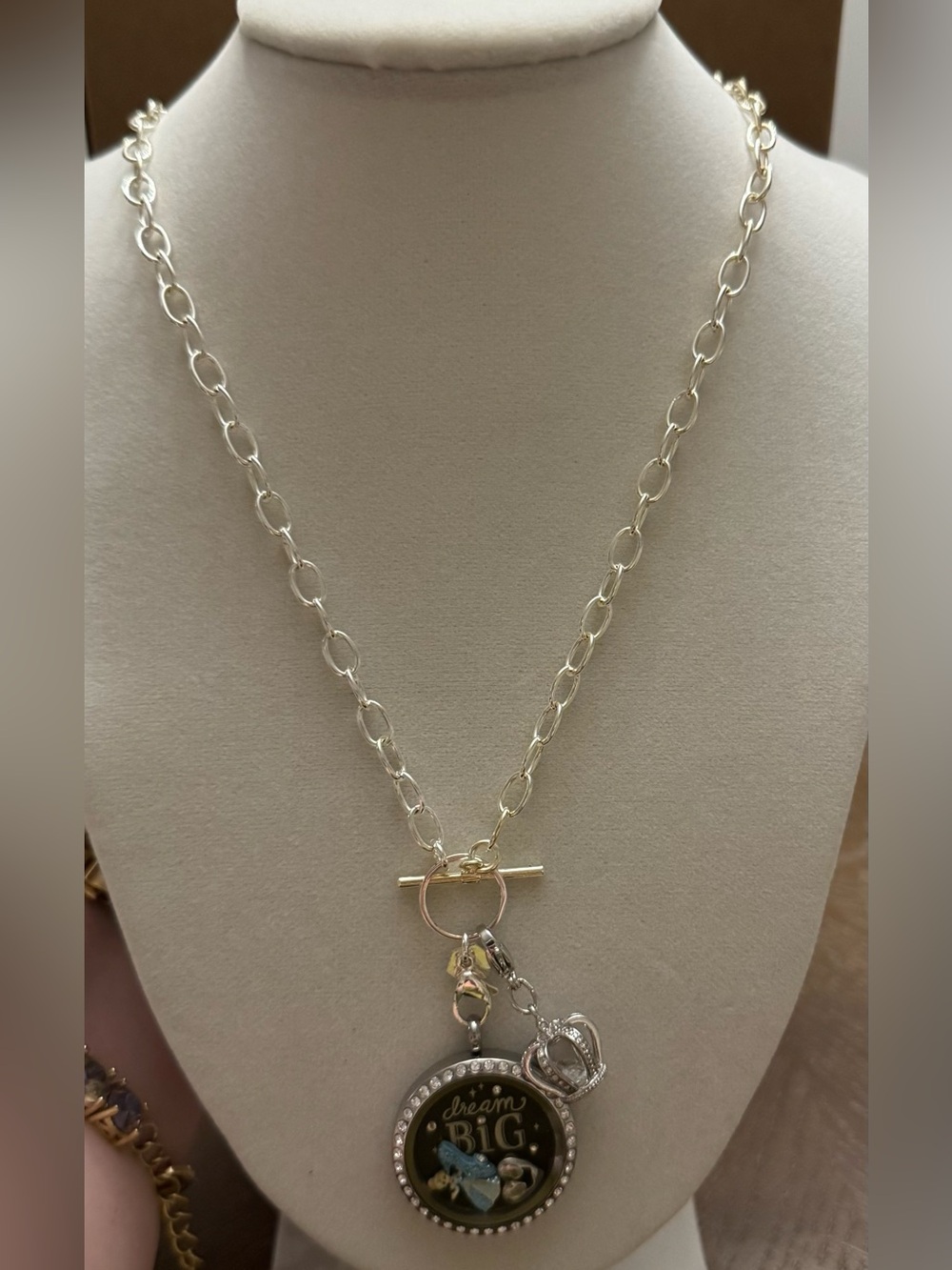 ORIGAMI OWL Silver-Tone Chain & Locket with Cinderella Charms! 🩵🤍🖤